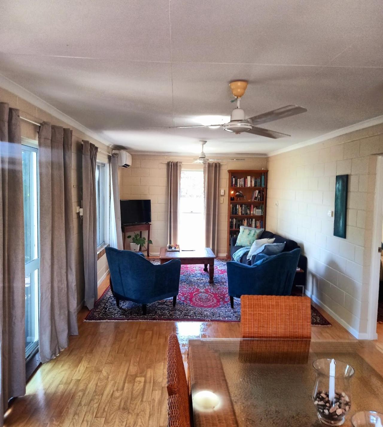 J & Ella'S Holiday House - 1 Bedroom, 1 Bathroom Home Cooktown Oda fotoğraf