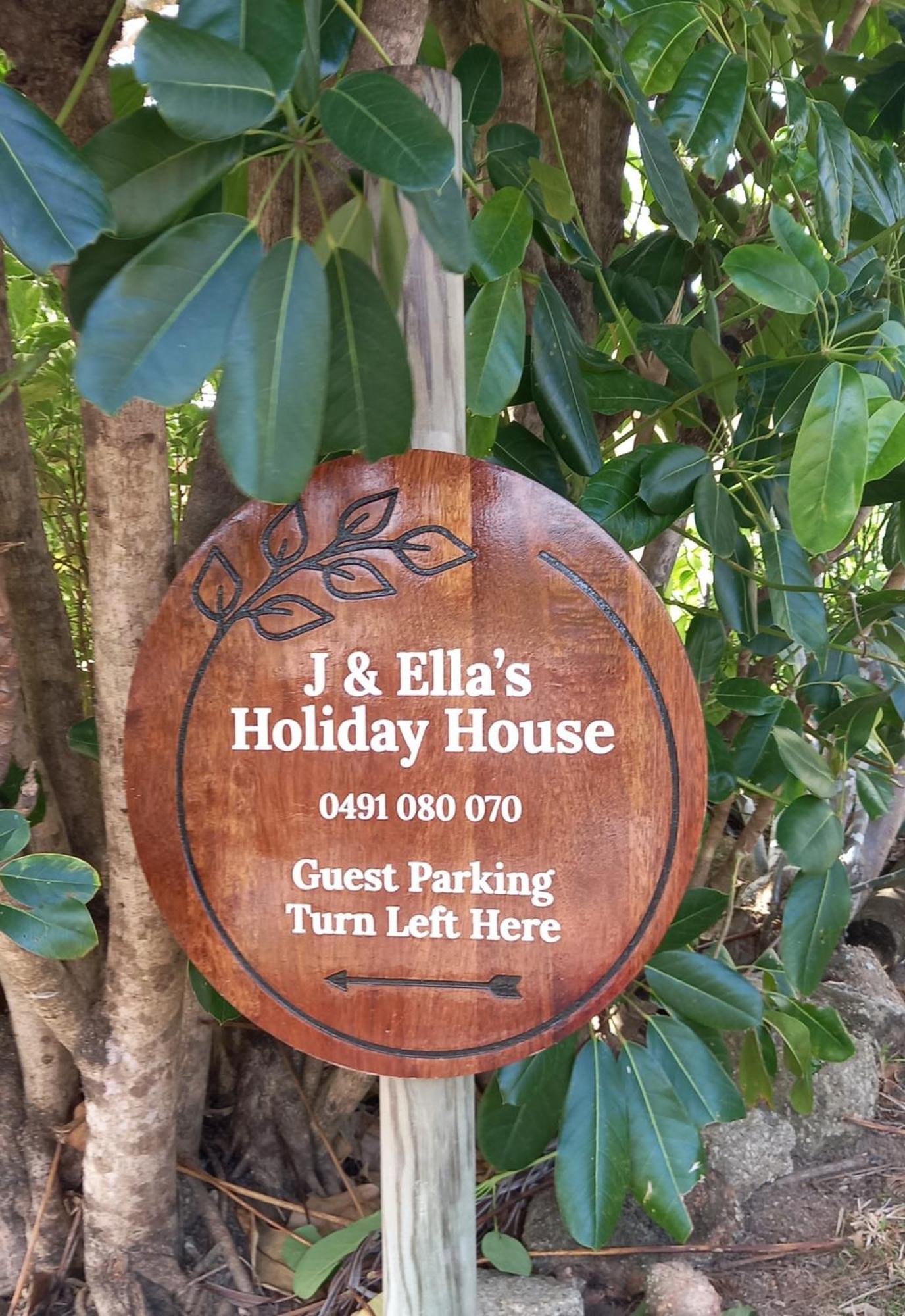 J & Ella'S Holiday House - 1 Bedroom, 1 Bathroom Home Cooktown Dış mekan fotoğraf